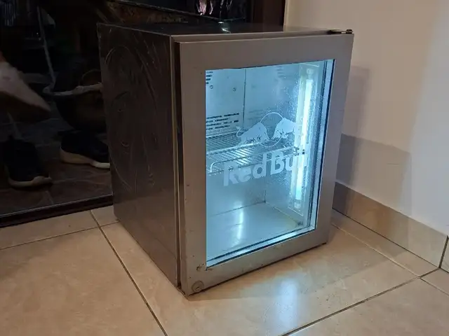 Redbull small refrigerator, Επαρχία Λεμεσού — Κάτω Πολεμίδια