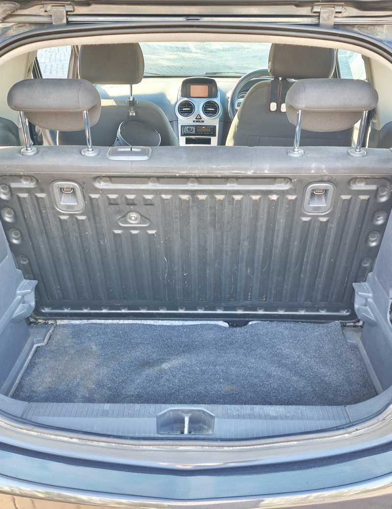 2012 Opel, Vauxhall Corsa 1,7L 2012 Cyprus