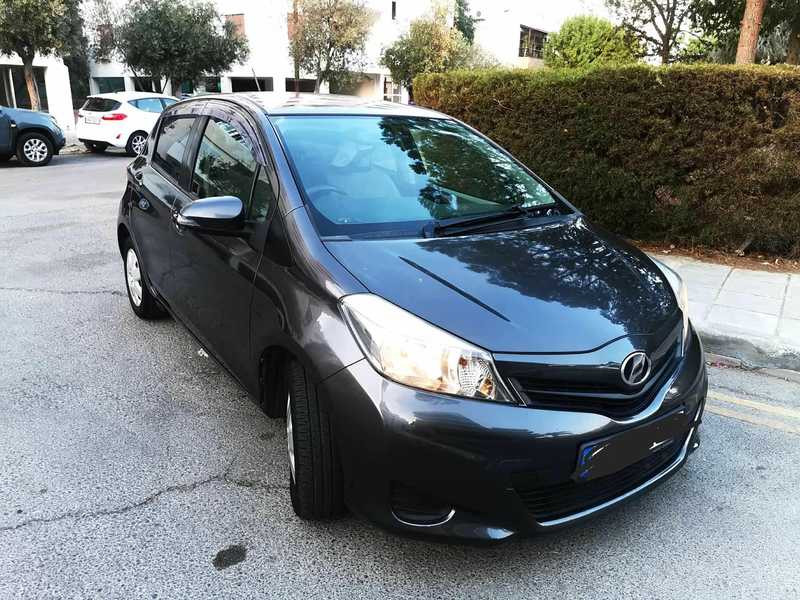 2013 Toyota Vitz 1,3L 2013 Cyprus