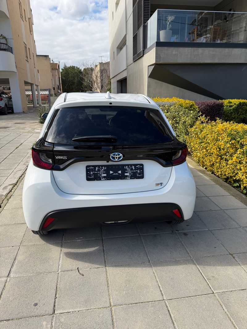 2022 Toyota Yaris 1,5L 2022 Cyprus