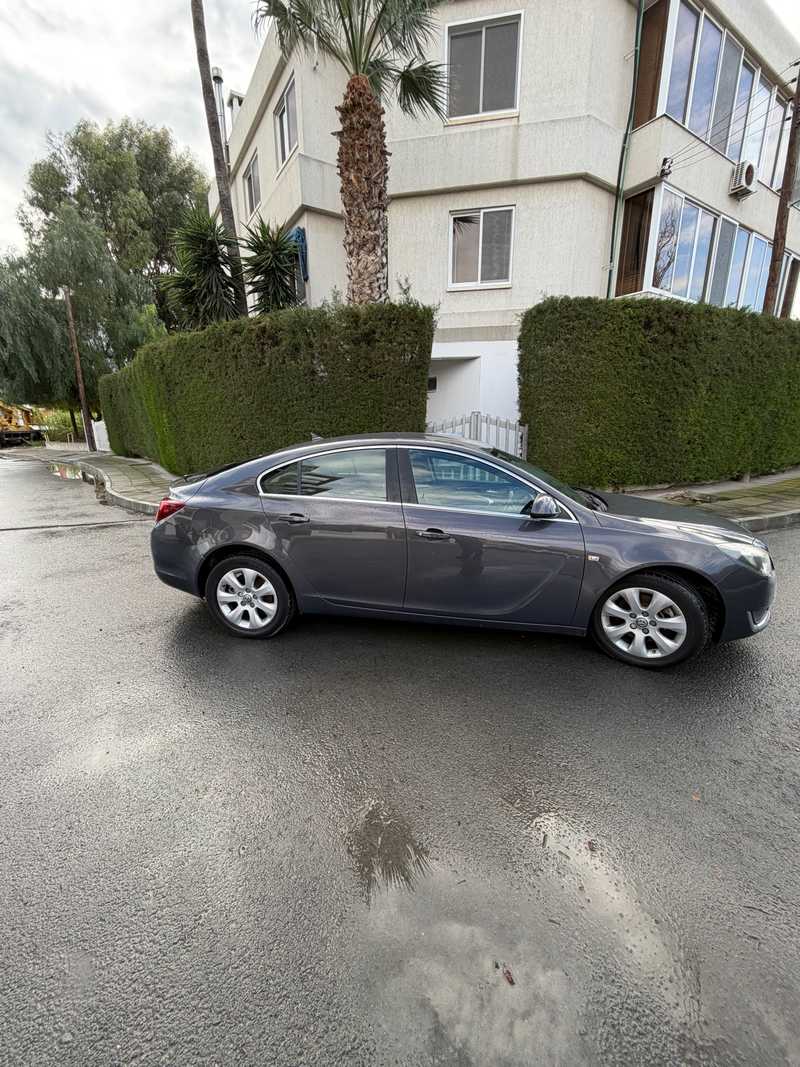 2015 Opel, Vauxhall Insignia 2,2L 2015 Cyprus