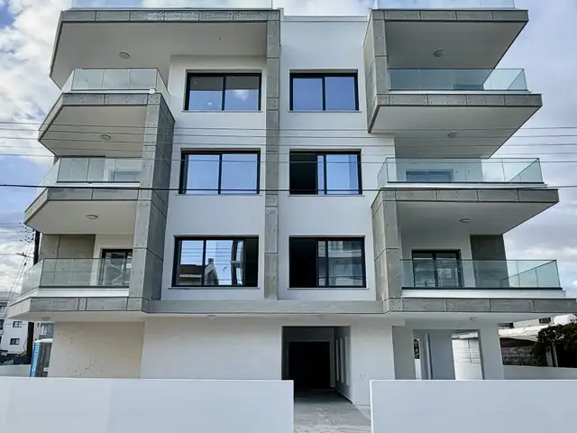 2-bedroom apartment for sale, Limassol — Limassol - Zakaki