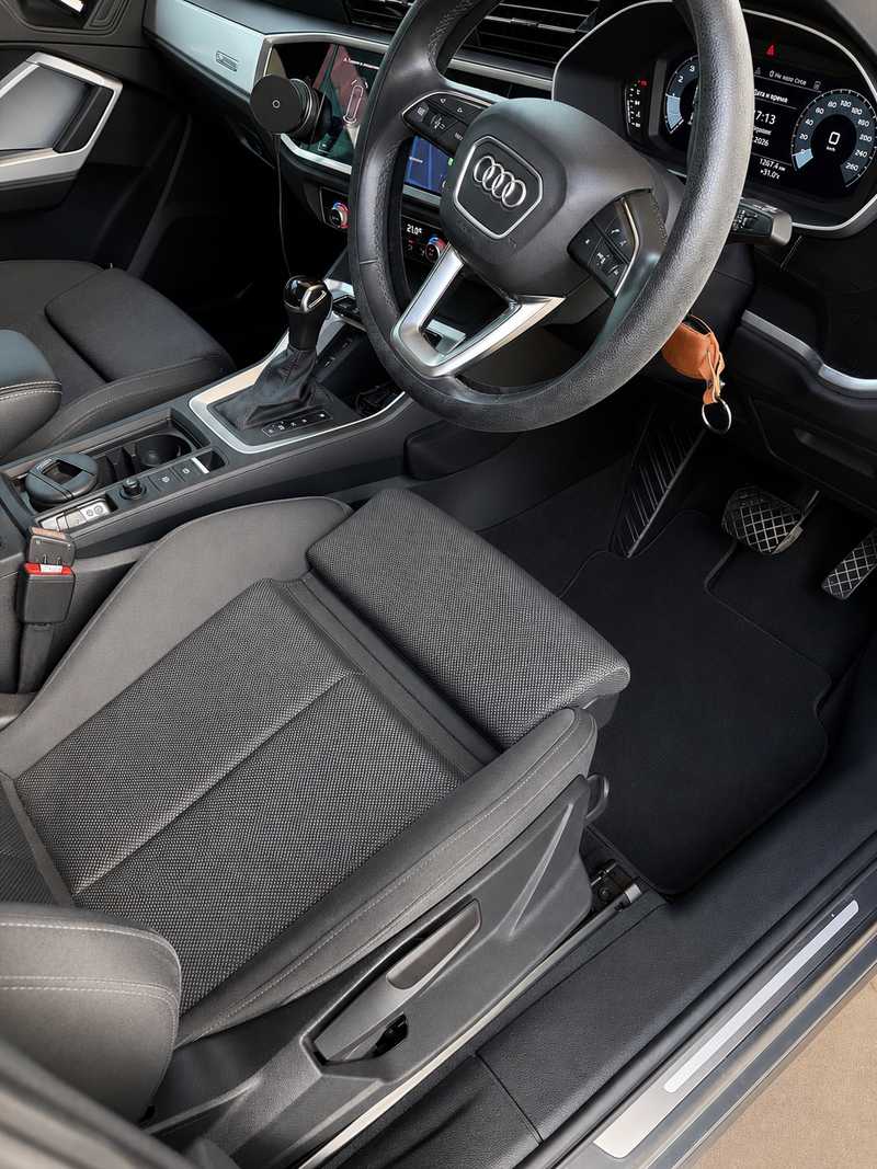 2021 Audi Q3 1,5L 2021 Cyprus