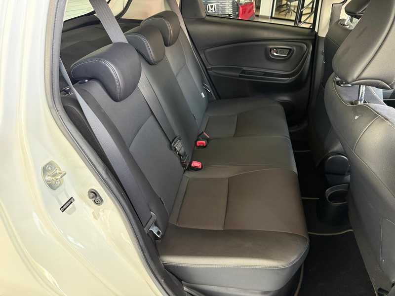 2016 Toyota Yaris 1,5L 2016 Cyprus