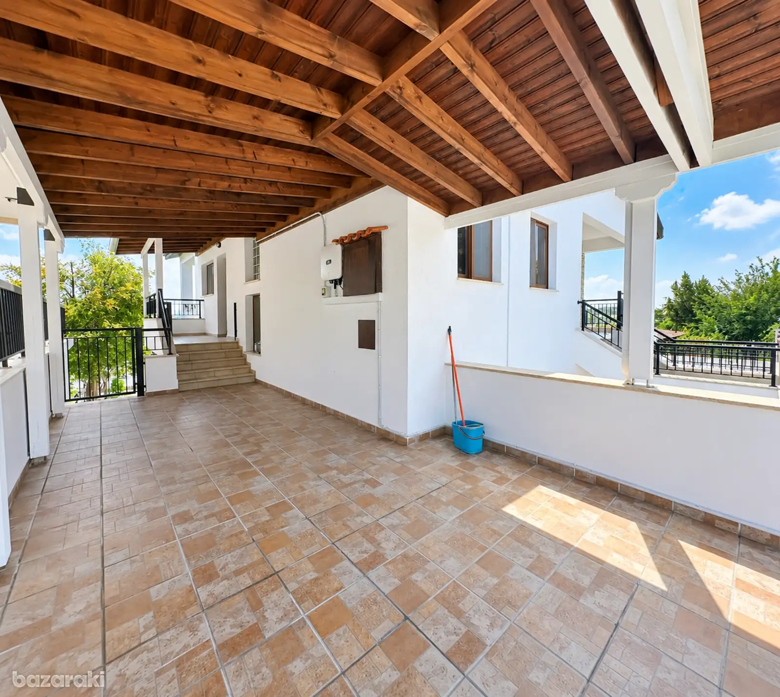 House, 5 bedrooms — 4