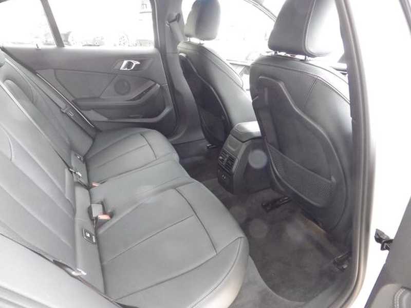 2023 BMW 1-Series 2,0L 2023 Cyprus
