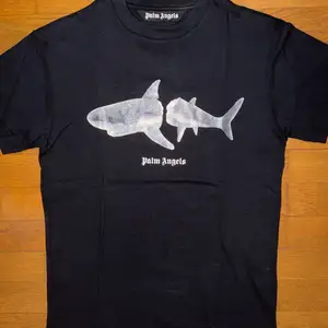 Palm angels shark t-shirt, Επαρχία Λευκωσίας — Λευκωσία - Άγιος Αντώνιος