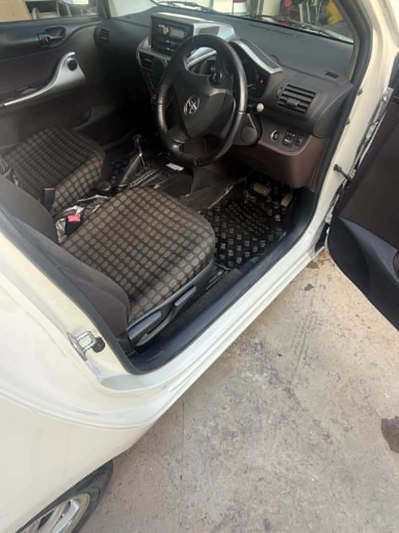 2011 Toyota IQ 1,3L 2011 Cyprus