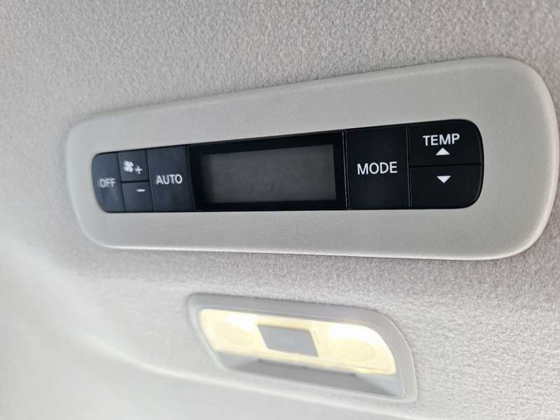 2023 Nissan Serena 2,0L 2023 Cyprus