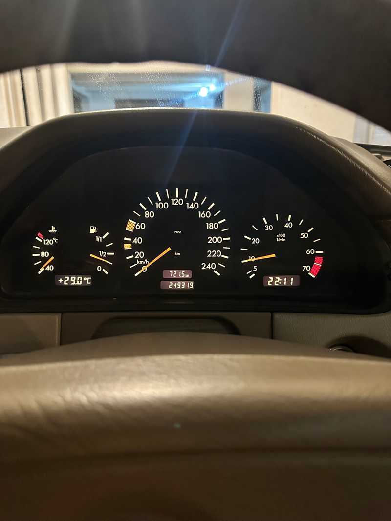 1998 Mercedes-Benz E-Class 2,0L 1998 Cyprus