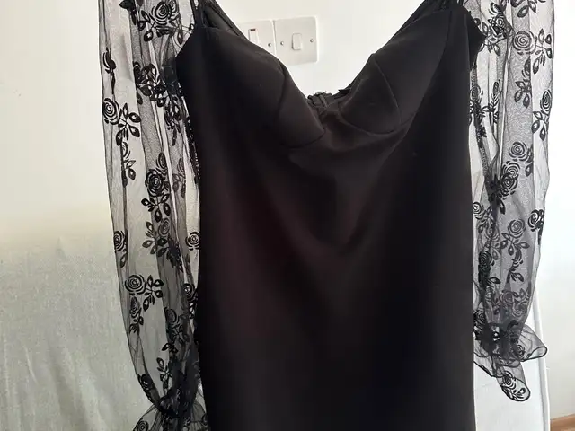 Cute black mini dress with sleeves, Επαρχία Λευκωσίας — Αγλαντζιά
