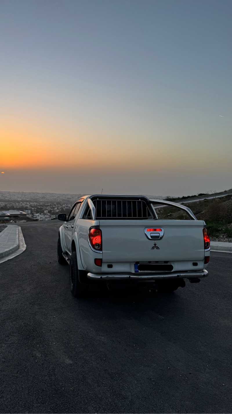 2013 Mitsubishi L200 2,5L 2013 Cyprus