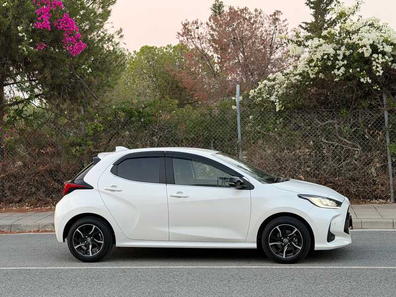 2022 Toyota Yaris 1,5L 2022 Cyprus