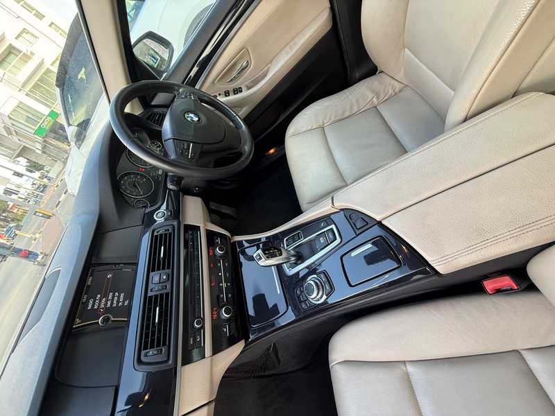 2011 BMW 5-Series 2,0L 2011 Cyprus