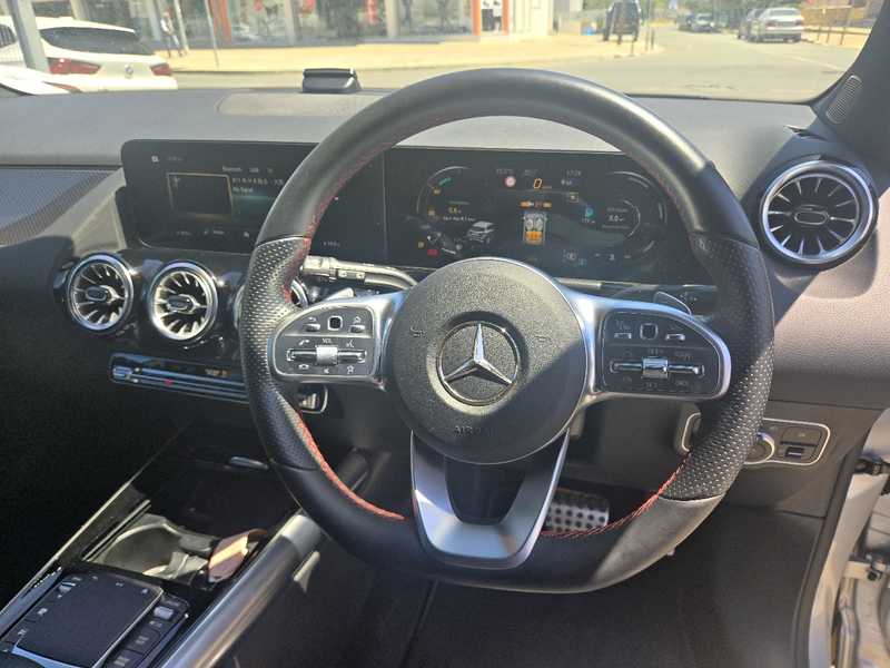 2021 Mercedes-Benz GLA-Class 2,0L 2021 Cyprus