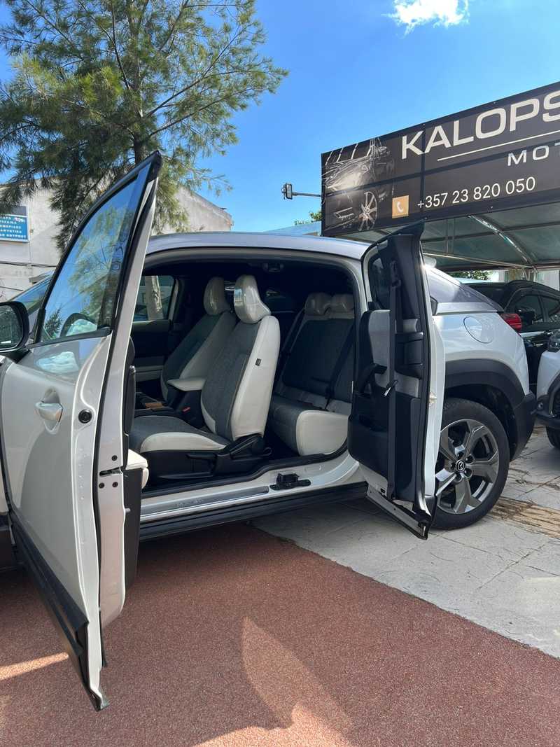2022 Mazda ΜΧ-30 2,0L 2022 Cyprus