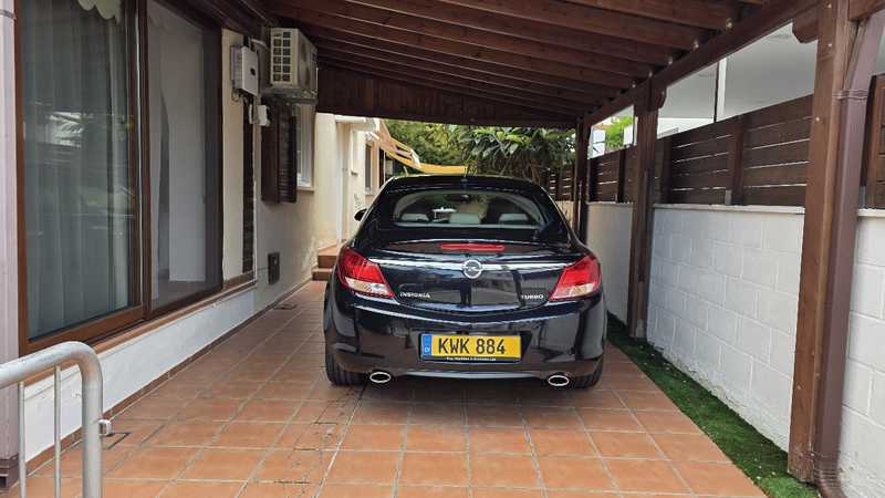 2010 Opel, Vauxhall Insignia 1,6L 2010 Cyprus