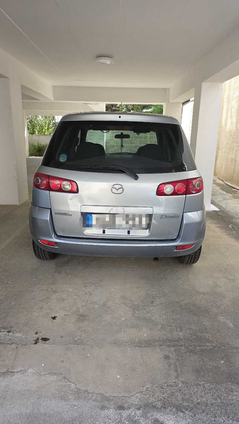 2004 Mazda Demio 1,3L 2004 Cyprus
