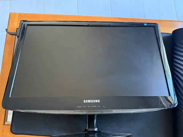 Samsung monitor, Επαρχία Λεμεσού — Μουτταγιάκα Τουριστική Περιοχή