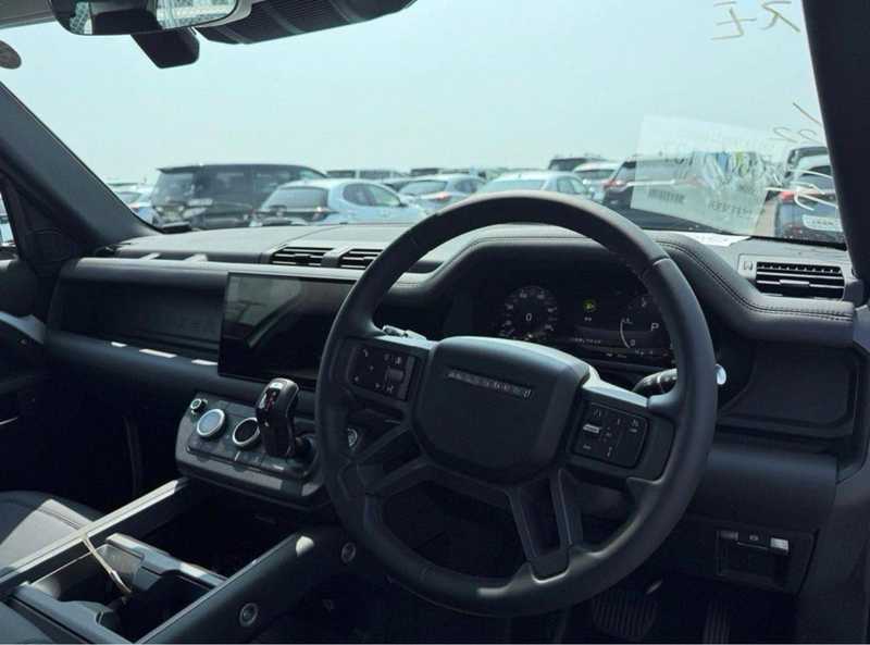 2025 Land Rover Defender 3,0L 2025 Cyprus