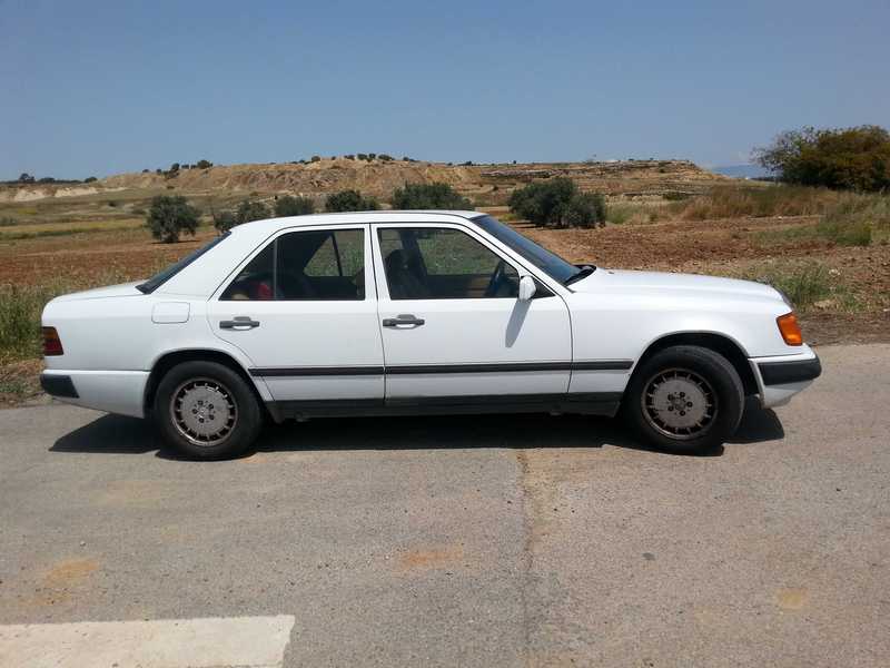 Mercedes-Benz E-Class 2,5L 1987