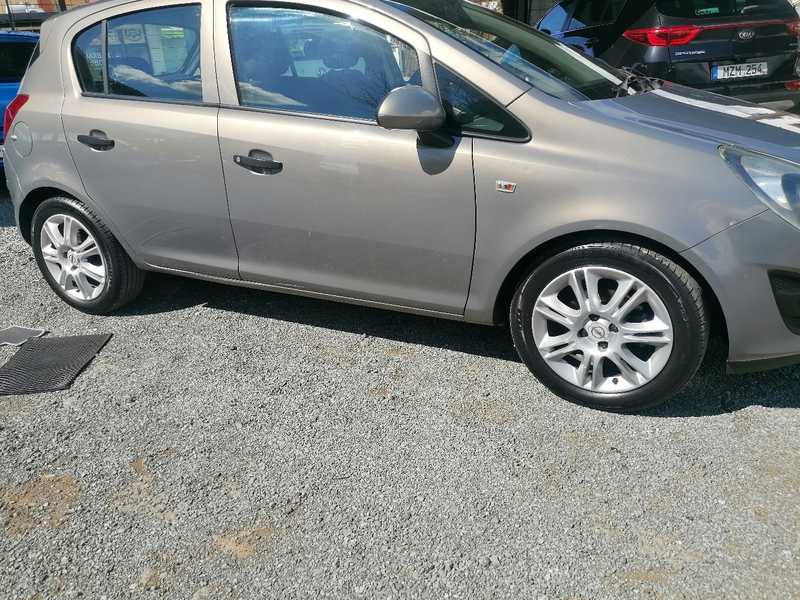 2014 Opel, Vauxhall Corsa 1,4L 2014 Cyprus