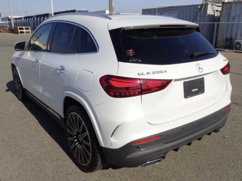 2024 Mercedes-Benz GLA-Class 2,0L 2024 Cyprus