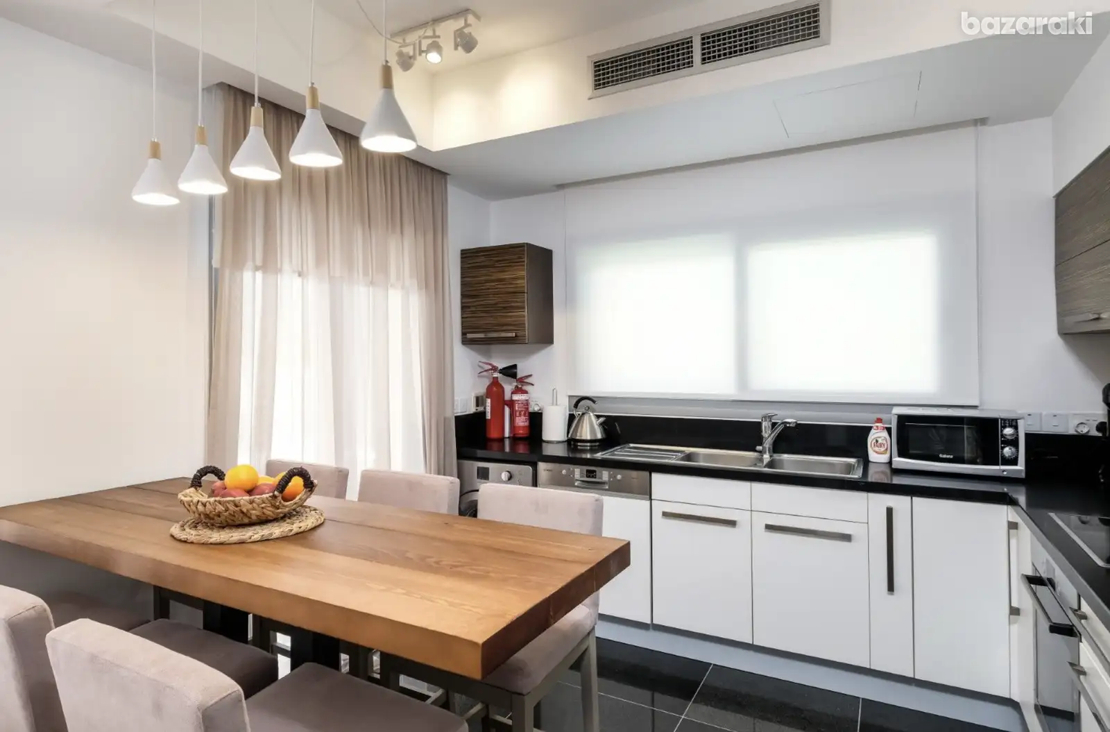 House, 3 bedrooms — 9