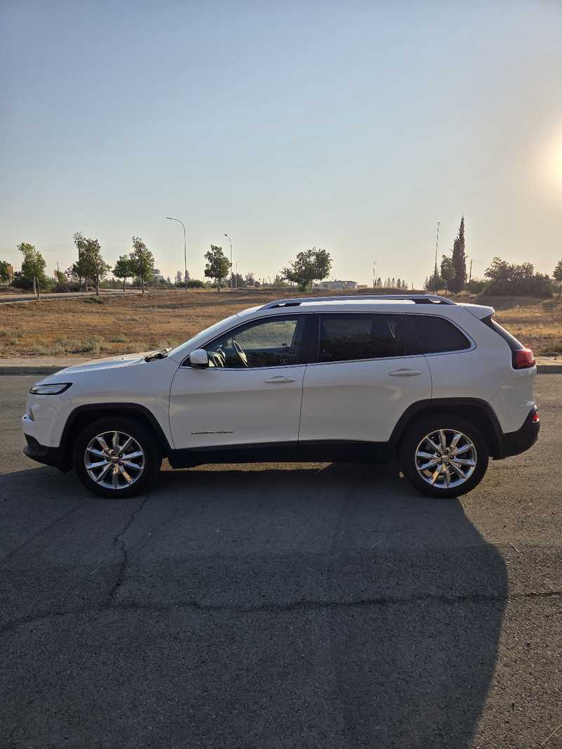 2015 Jeep Cherokee 2,0L 2015 Cyprus