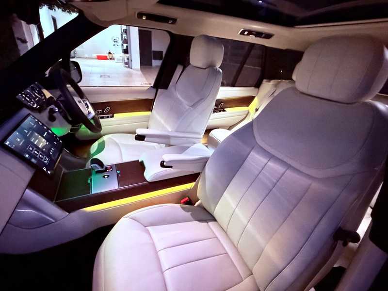 2026 Land Rover Range Rover Vogue 3,0L 2026 Cyprus