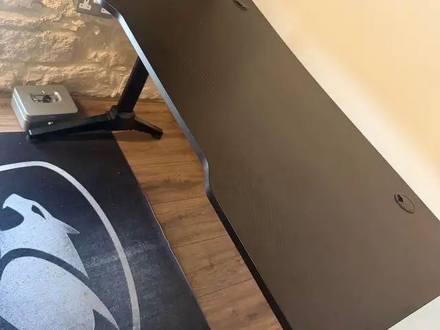 Gaming desk, Επαρχία Λεμεσού — Λεμεσός - Καθολική