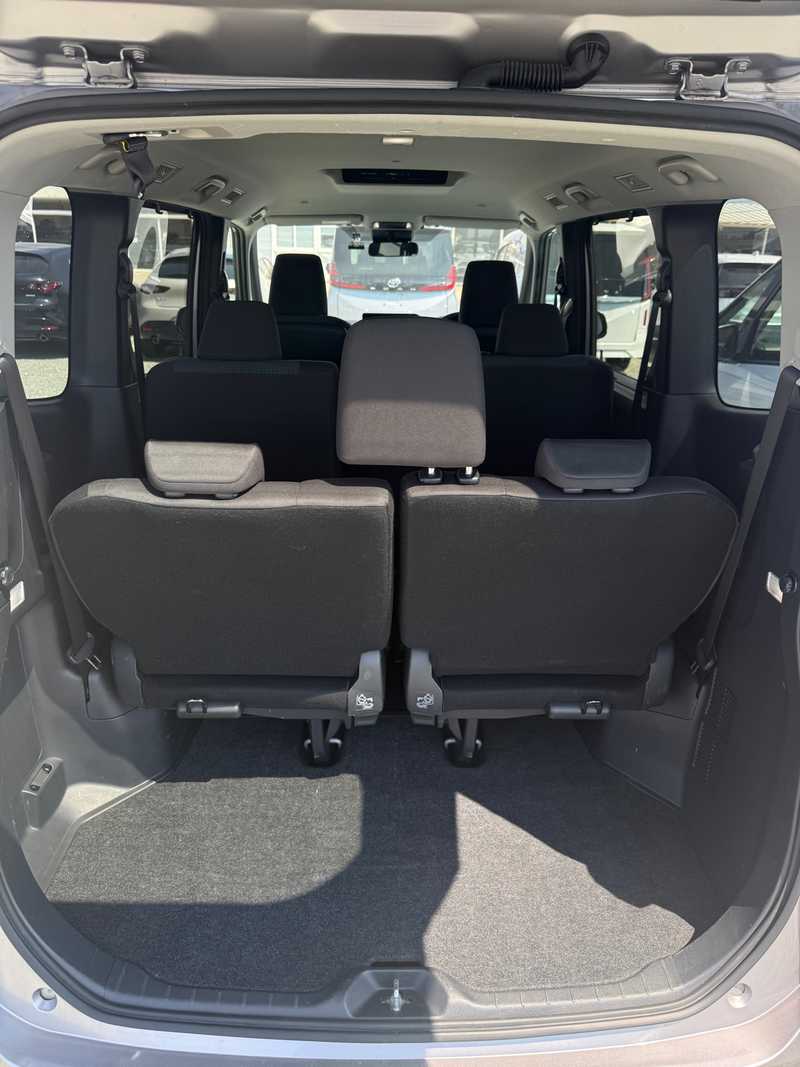 2023 Toyota Noah 2,0L 2023 Cyprus