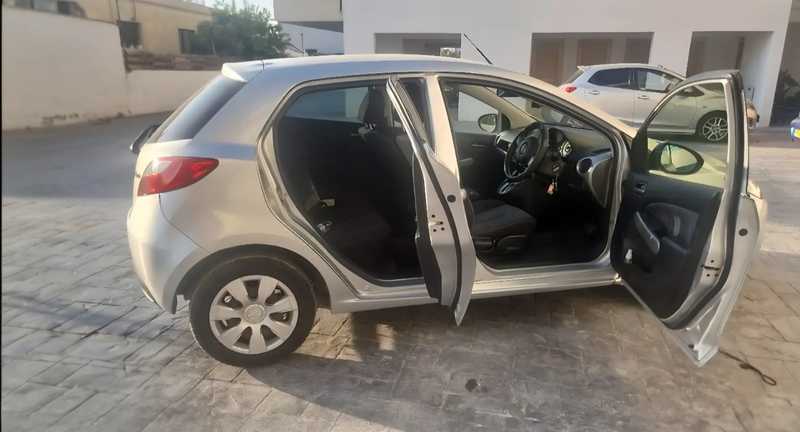 Mazda Demio 1,3L 2011