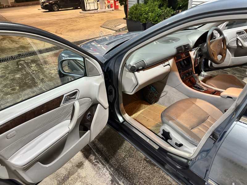 2005 Mercedes-Benz C-Class 2,2L 2005 Cyprus