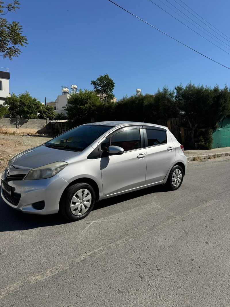 2013 Toyota Vitz 1,0L 2013 Cyprus
