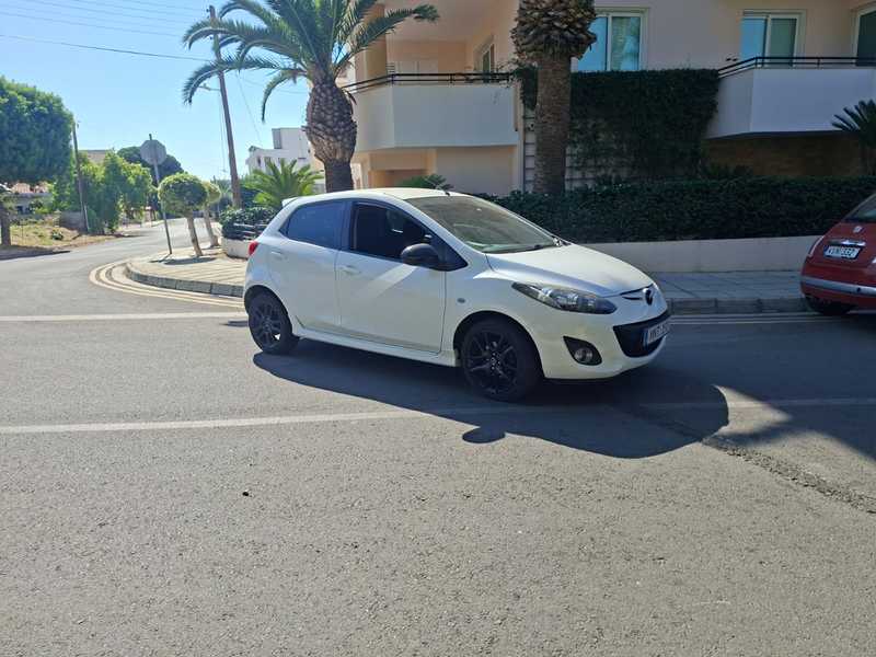 2014 Mazda 2 1,3L 2014 Cyprus