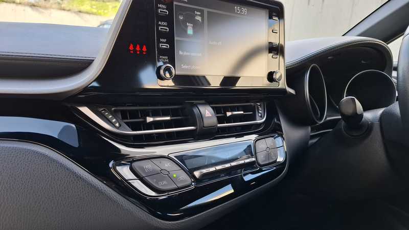 2021 Toyota C-HR 1,8L 2021 Cyprus