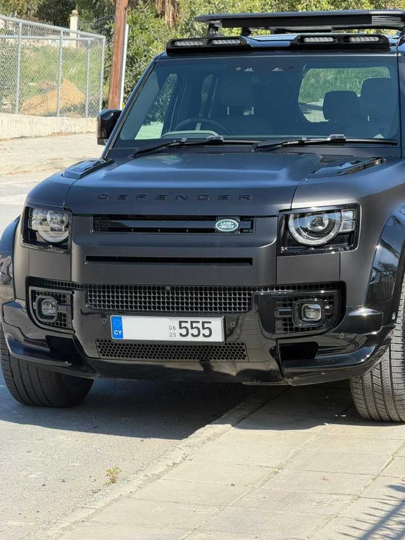Land Rover Defender 5,0L 2025