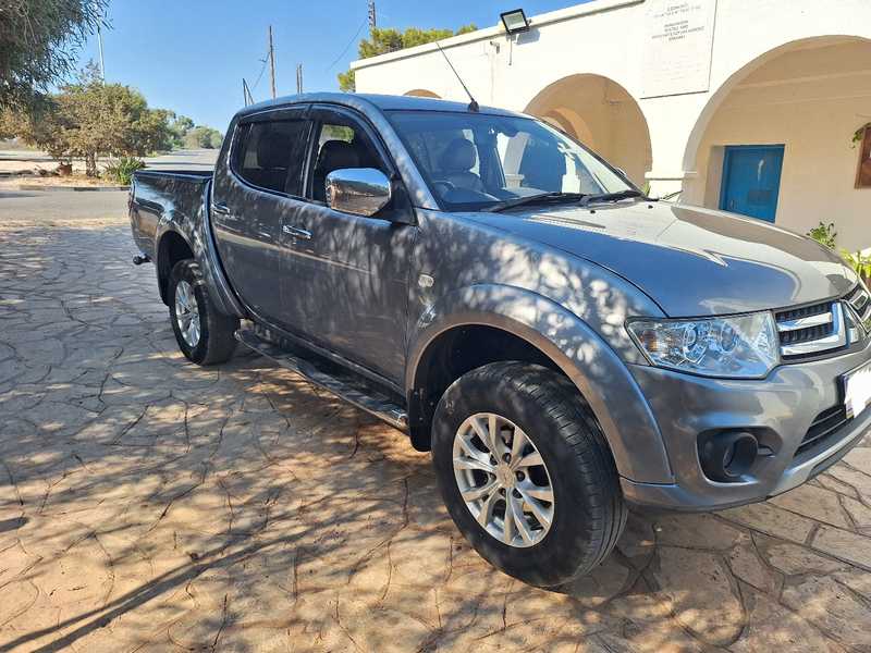 2015 Mitsubishi L200 2,5L 2015 Cyprus