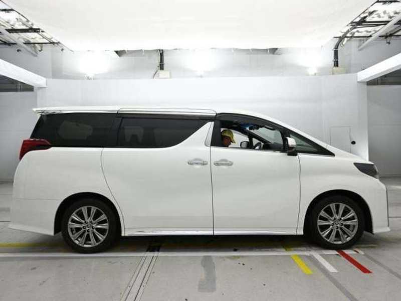 2023 Toyota Alphard 2,5L 2023 Cyprus