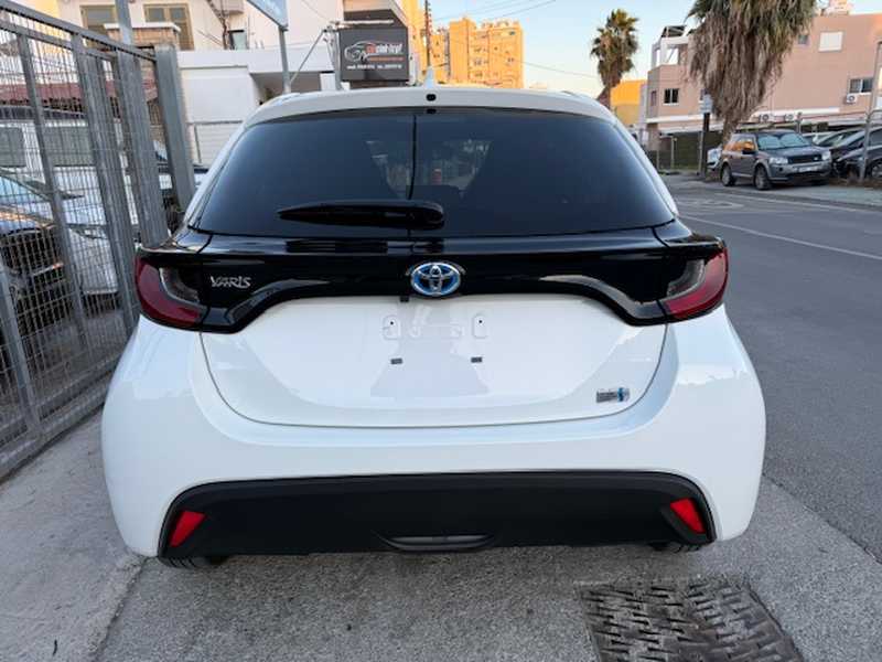 2022 Toyota Yaris 1,5L 2022 Cyprus