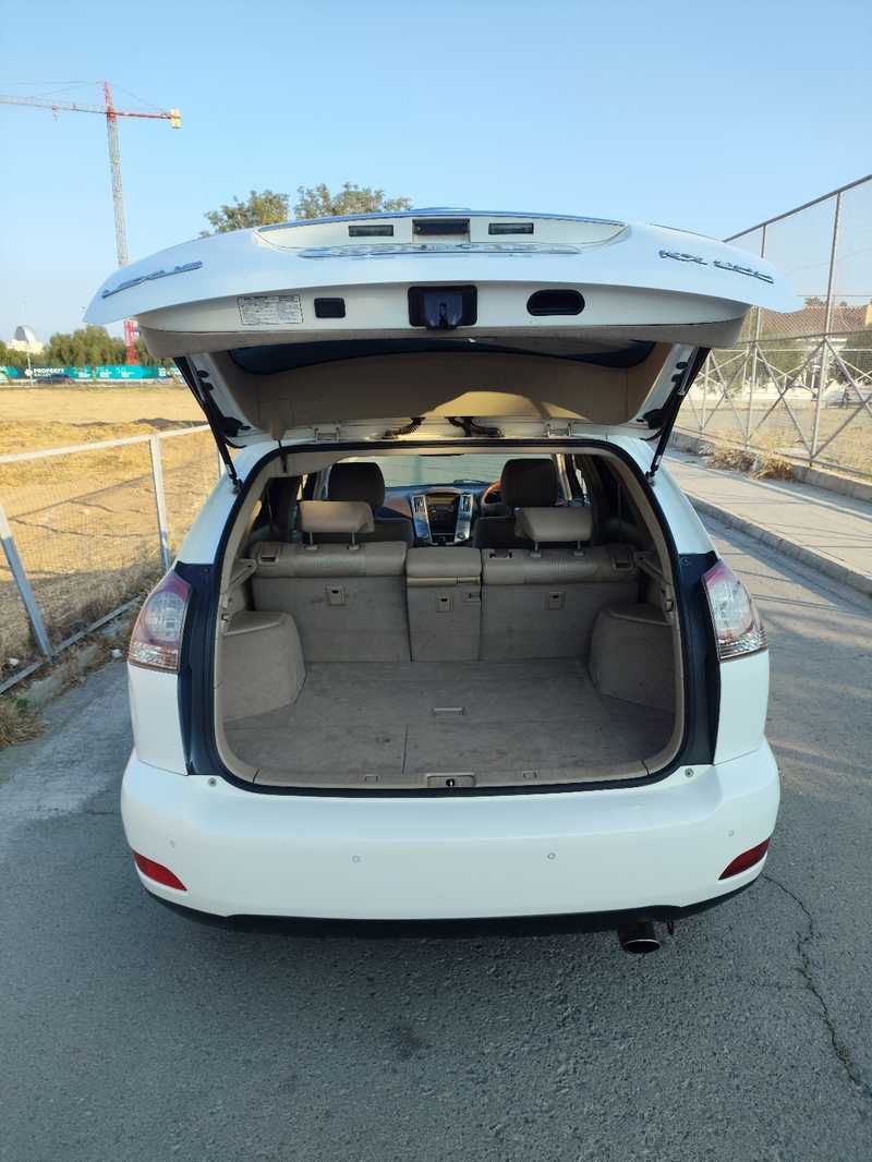 2005 Toyota Harrier 3,0L 2005 Cyprus