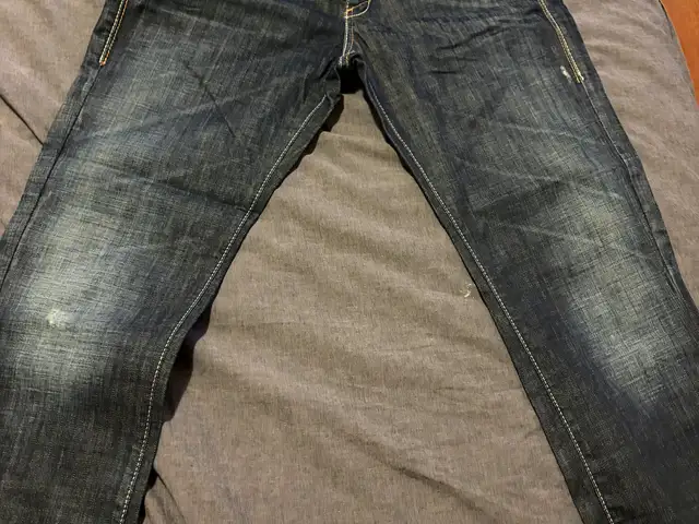 Staff jeans, Nicosia — GSP Area