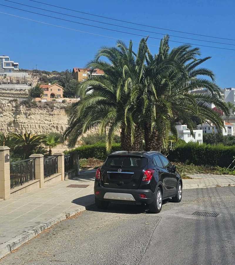 2015 Opel, Vauxhall Mokka 1,6L 2015 Cyprus