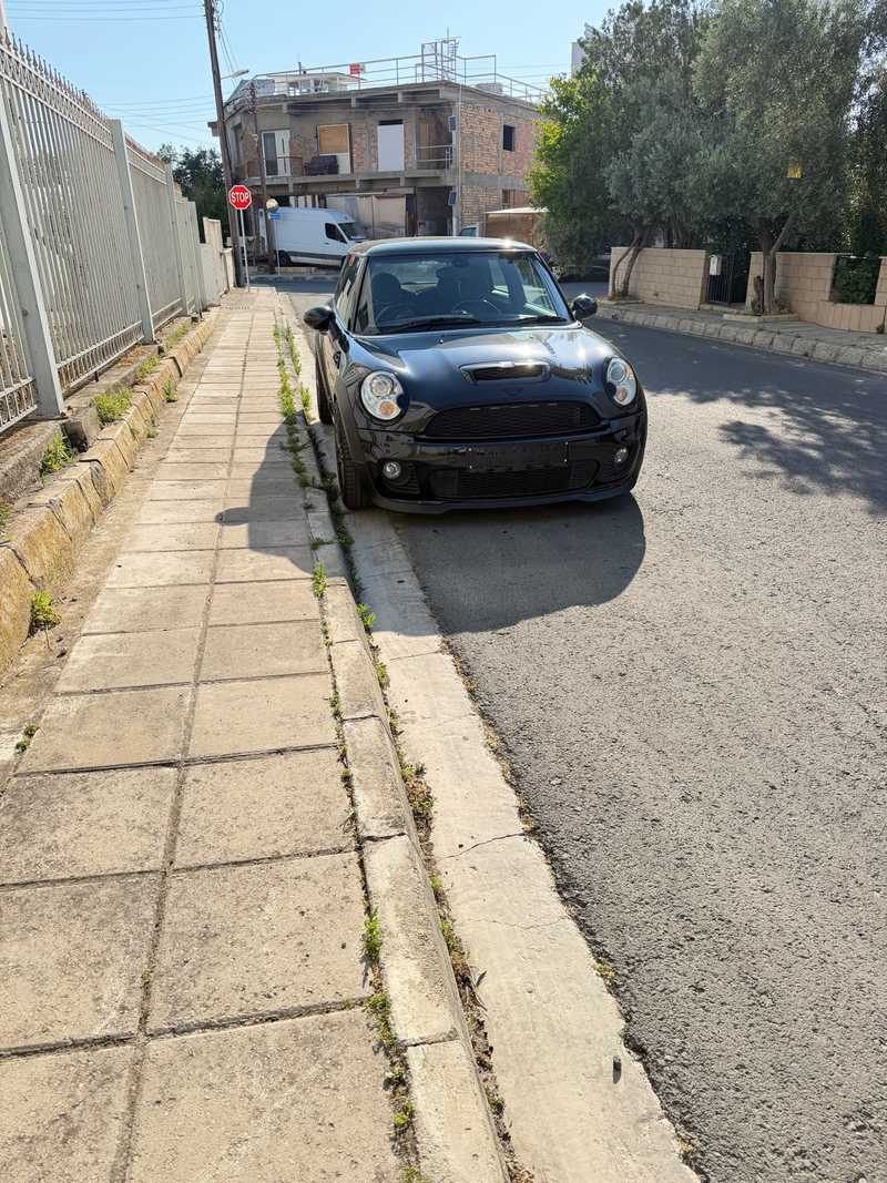 2007 Mini Hatch 1,6L 2007 Cyprus