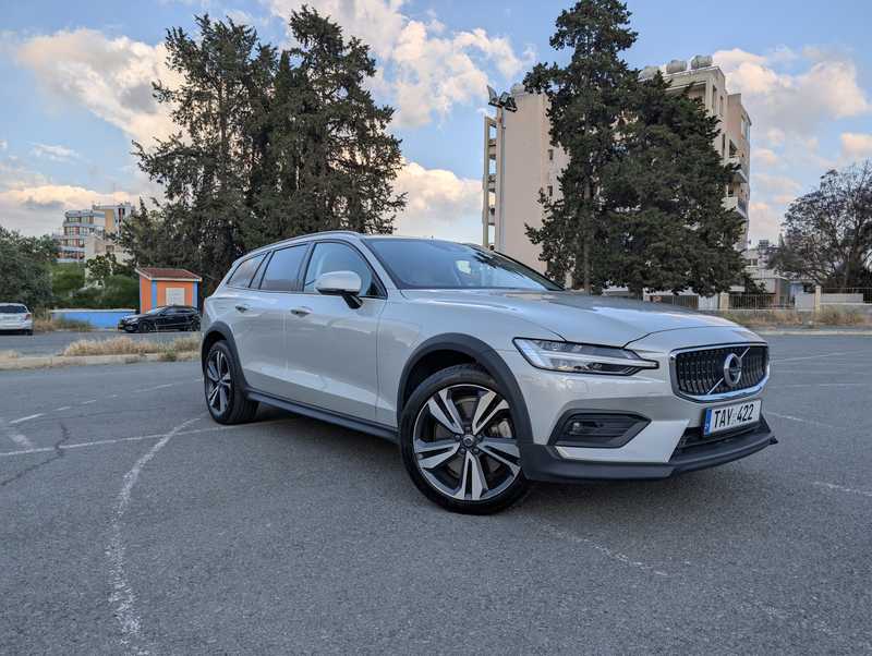 Volvo V60 2,0L 2021