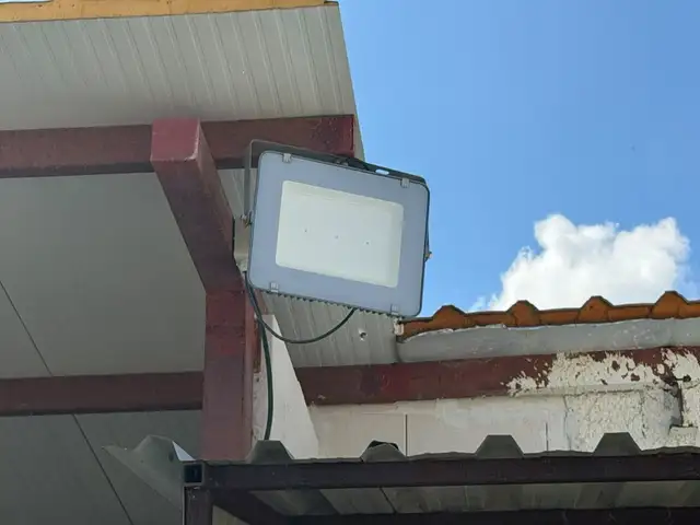 Outdoor light, Επαρχία Λευκωσίας — Δάλι
