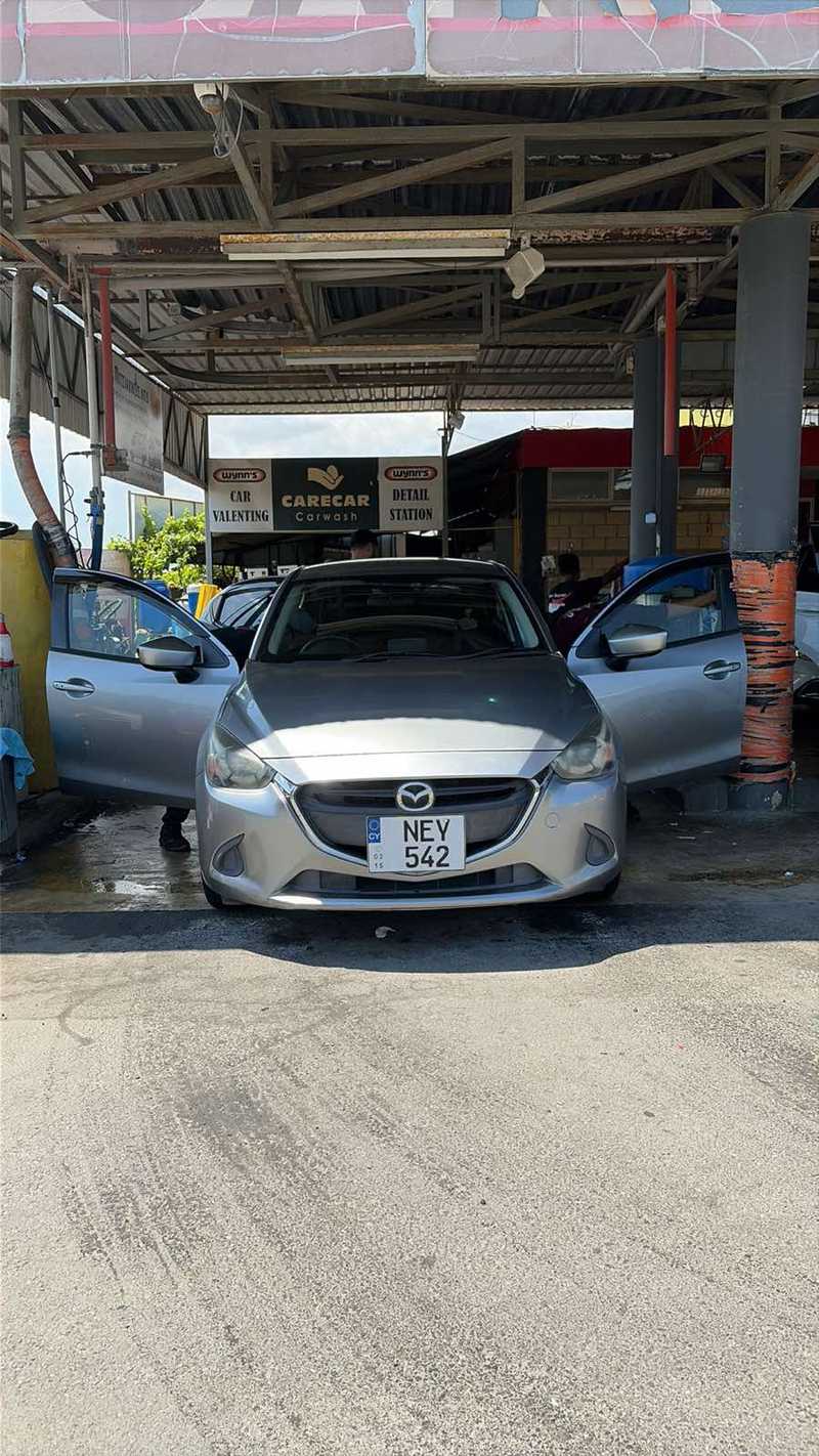 2015 Mazda Demio 8,0L 2015 Cyprus