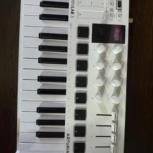 Arturia minilab 3 white midi controller, Επαρχία Λεμεσού — Γερμασόγεια