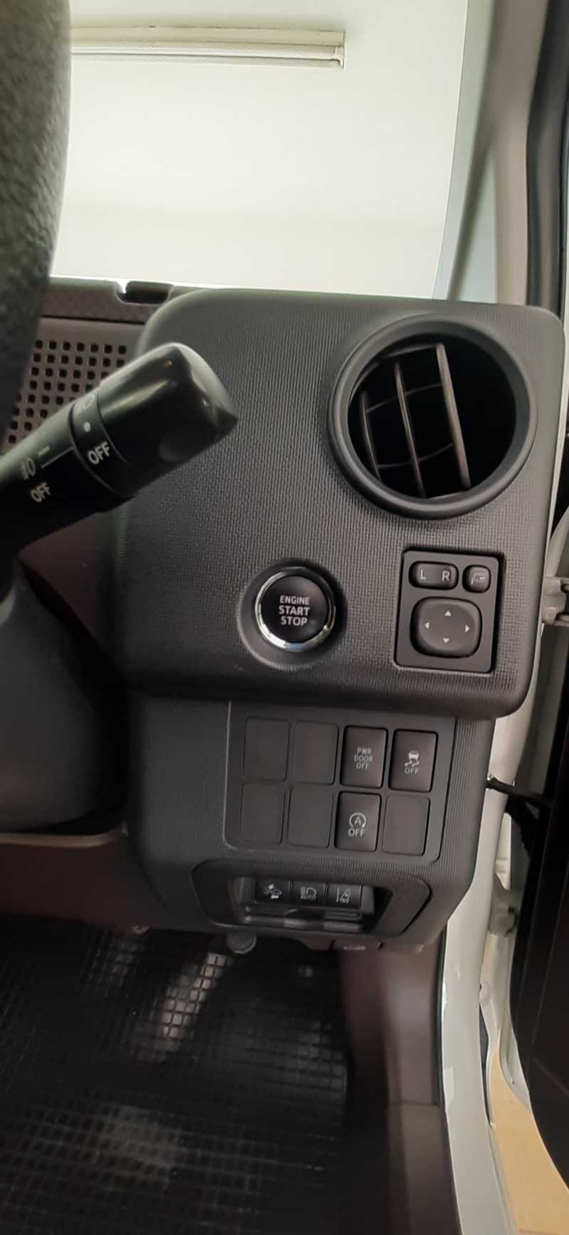 2017 Toyota Porte 1,5L 2017 Cyprus